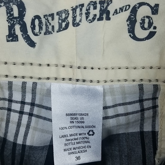 Roebuck and Co, Men's Blk/White Plaid shorts, Size 36 waist - Picture 5 of 7